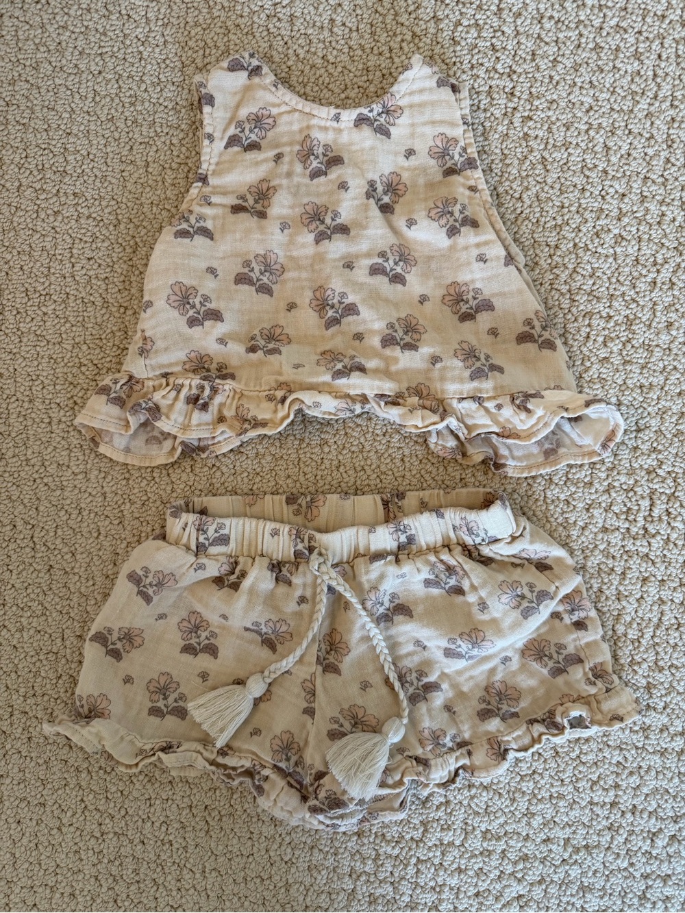 Rylee & Cru Floral Ruffle Set - Picture 1 of 4